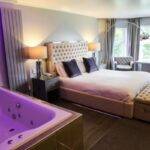 Hotels With Private Jacuzzi In Room